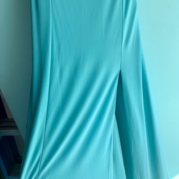 The most stunning light turquoise/baby blue gown. - Picture 3 of 12